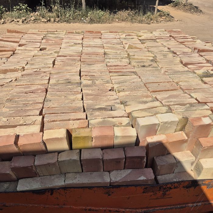 Кирпич красный кирпич