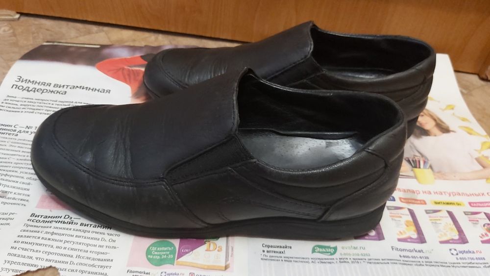 Продам детскую обувь