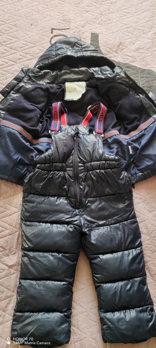 продам детский комбез(MONCLER)