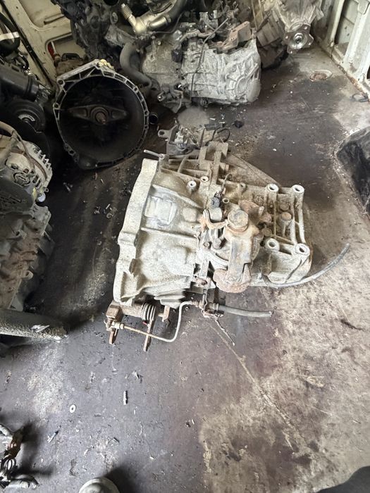 Скоростна кутия 1.6 CRDi / 1.4 CRDi за Hyundai i30 / ix20 / Kia Ceed WB J6 845800