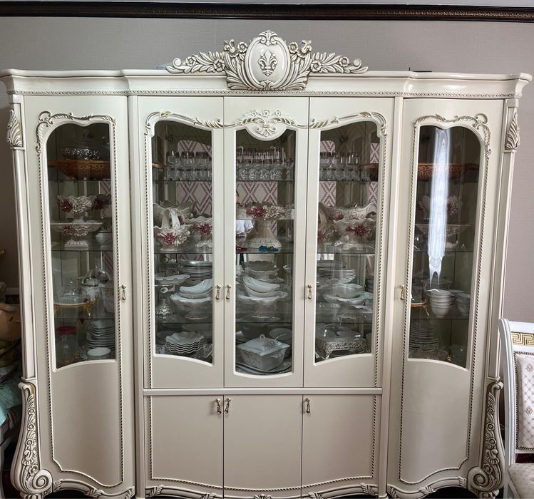 Сатылады Гостевой стенка 280 000