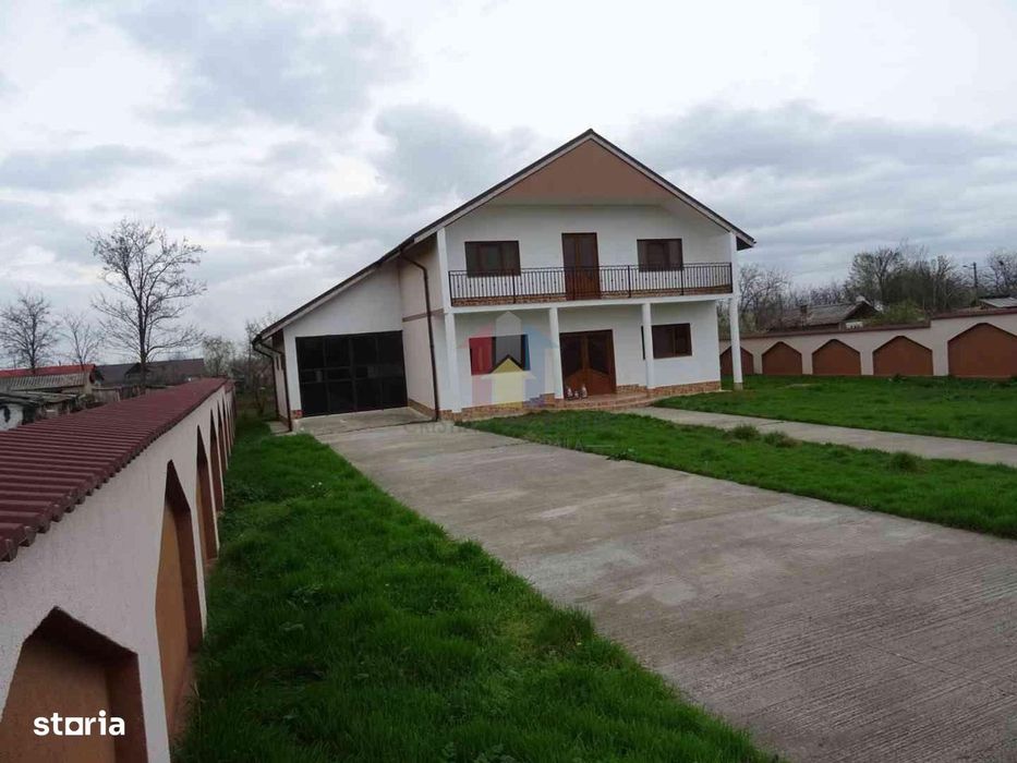 Vila P+1, constructie 2013, teren 700 mp, la 50Km de Braila