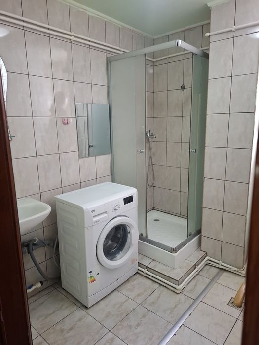 Apartament 2 camere policlinica etaj 1