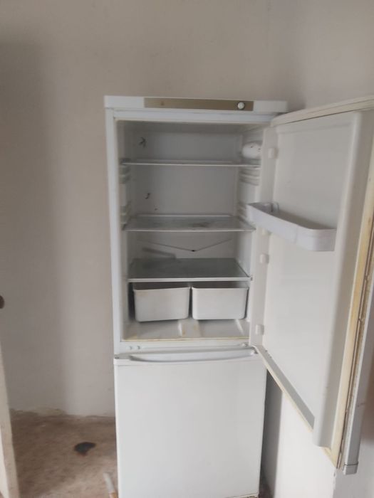 Холодильник INDESIT