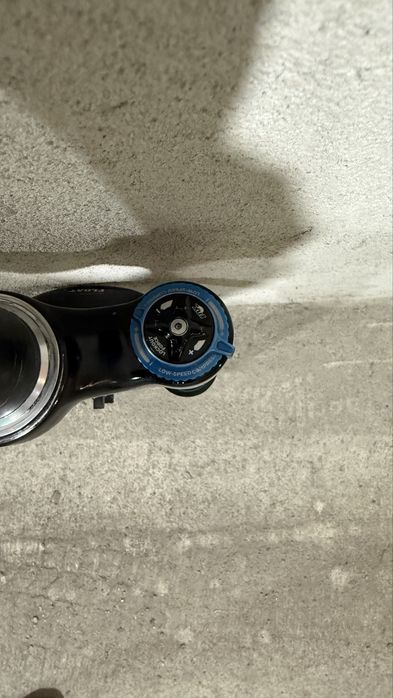 Fox 36 Factory RC2 kashima