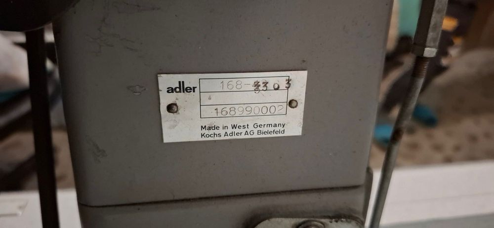 Бутилкива шевна машина Dürkopp Adler.