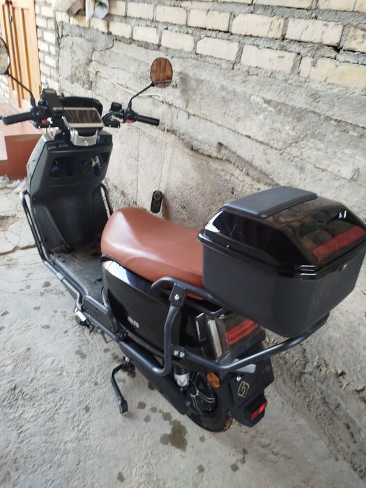 Skuter sotiladi kelishiladi