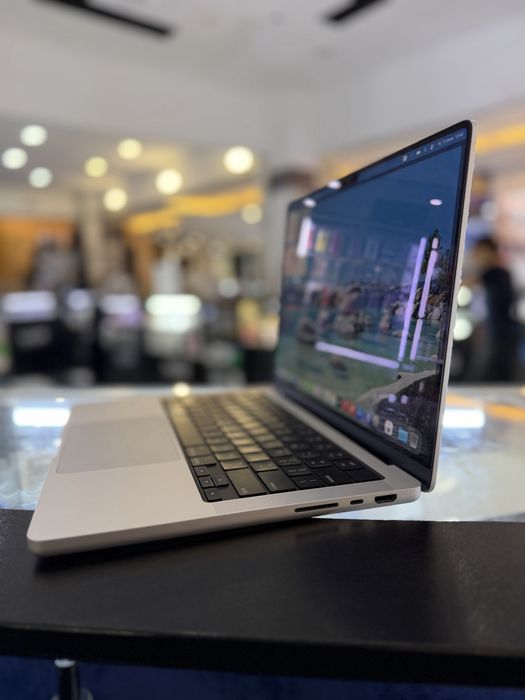 MacBook в хорошем состояни