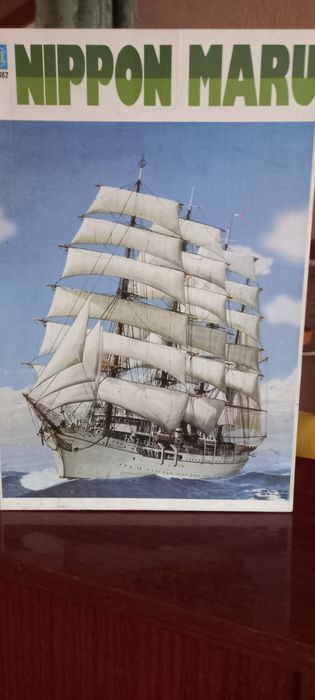 Стендовая модель парусник