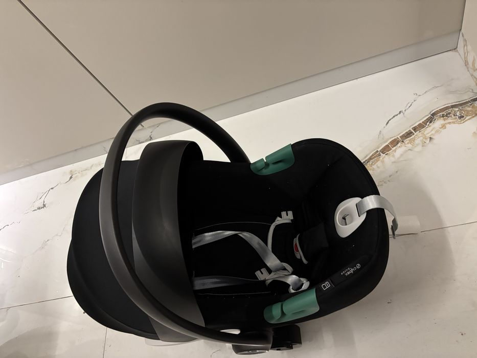 Автокресло для малышей