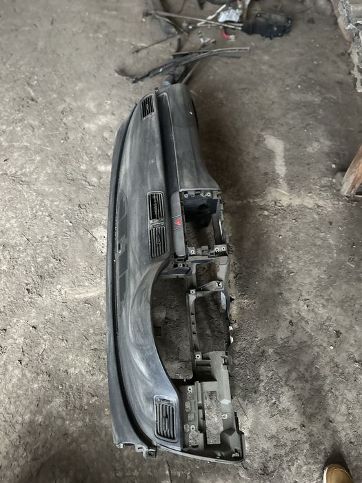 Plansa bord insignia passat b6 audi a6 c6 octavia 2 astra H T5 Golf 5