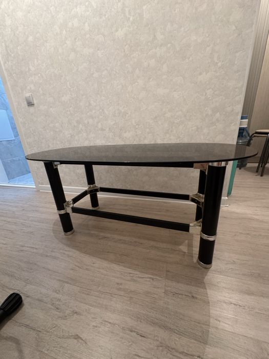 Журнальный столик