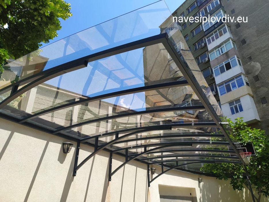 Навеси от плътен и каналчест поликарбонат. Изработка и монтаж.