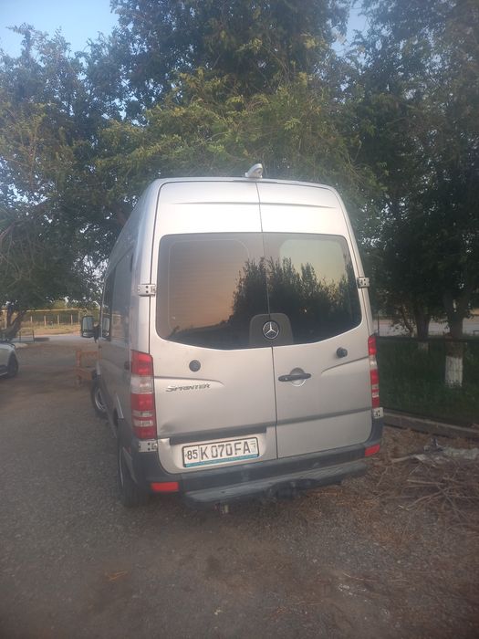 Мерседес спринтер сотилади