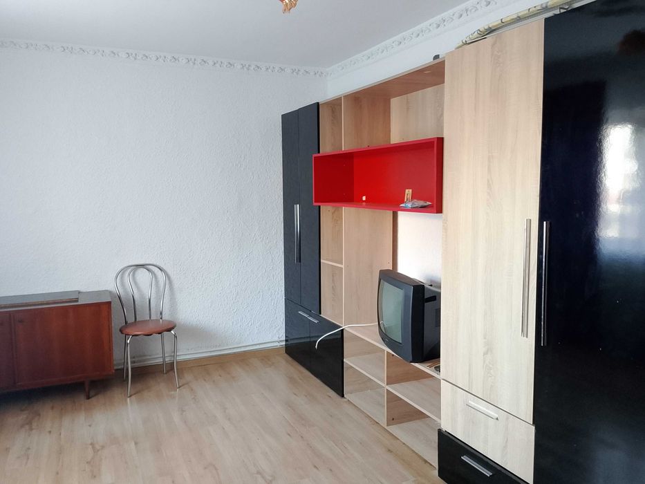 Închiriez Apartament 3 camere