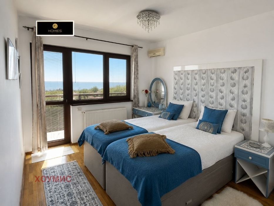 Продава се Къща в с. Божурец, Област Добрич - 170 кв.м за 3530 €/кв.м - Снимка #4