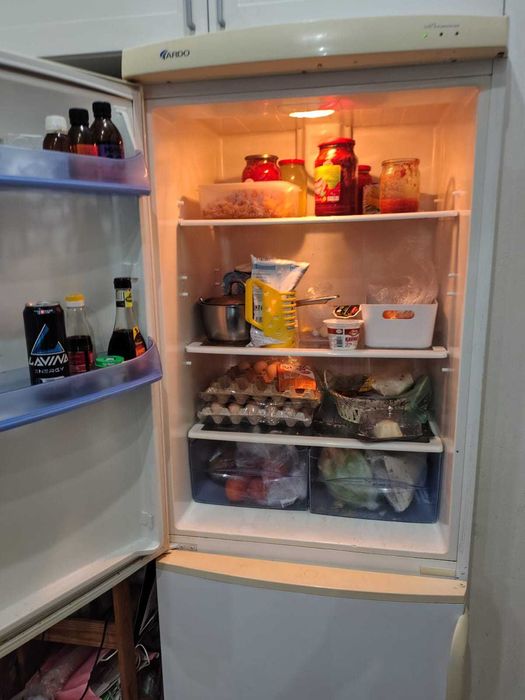 холодильник двухсекционный