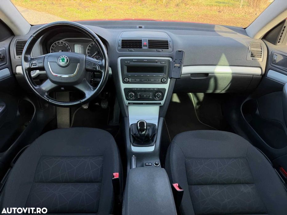 Skoda Octavia Combi 4x4 2011