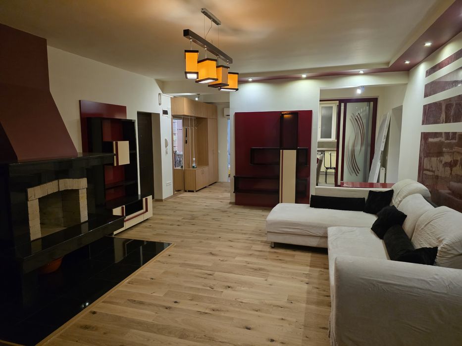 Închiriez apartament 3 camere lux 107 mp