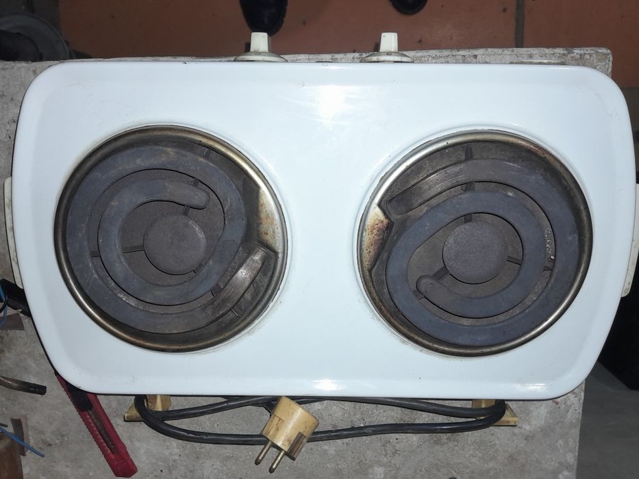 Продам электроплиту