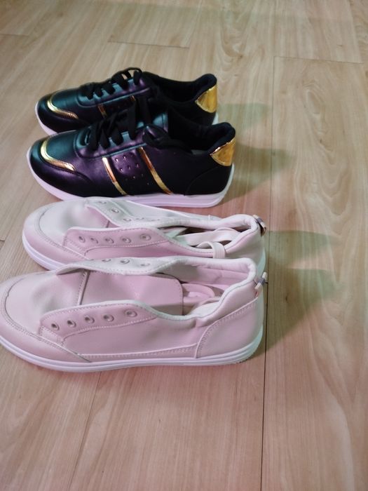 Продам кроссовки жен