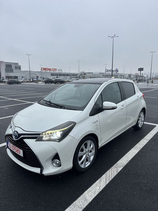 Toyota Yaris III Facelift Hybrid 12.2014 1.5 benzina+electric Automata