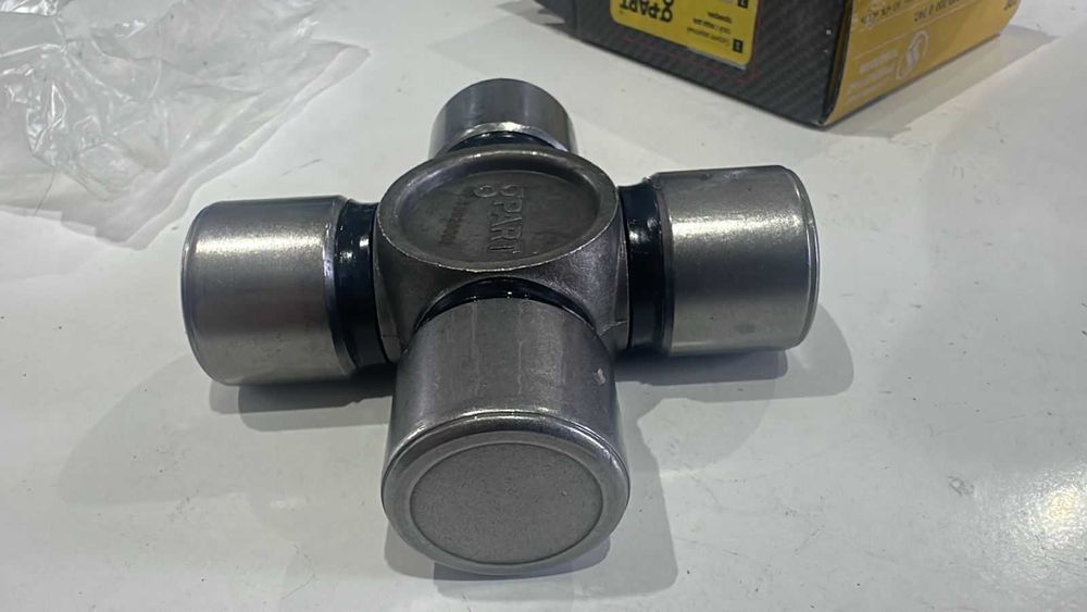 Крестовина Карданного Вала