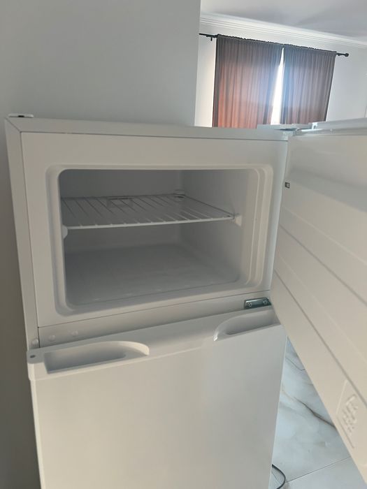 Frigider Daewoo 204L, aproape nou