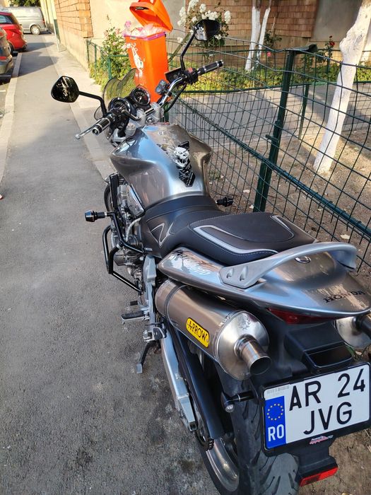 Honda Hornet 900 cc injecție