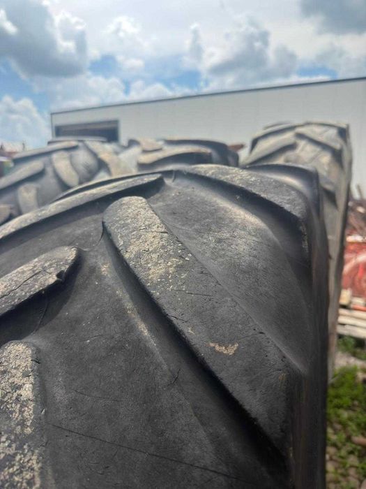 Anvelope caucucuri 420 70 R 28 si 340 85 R 24 13,6 R 24  Michelline  Fiat 80 90 Fiat 70 90 Fiat 88 94  New holland John Deere Case Claas Fendt Deutz