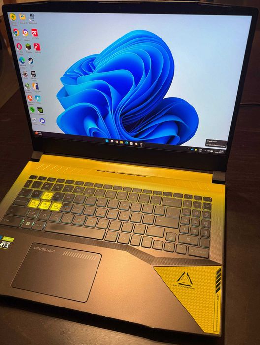 Продавам Геймърски Лаптоп MSI Crosshair 15 (QHD 165Hz / i7 / RTX 3060 / 32GB RAM / 1TB)