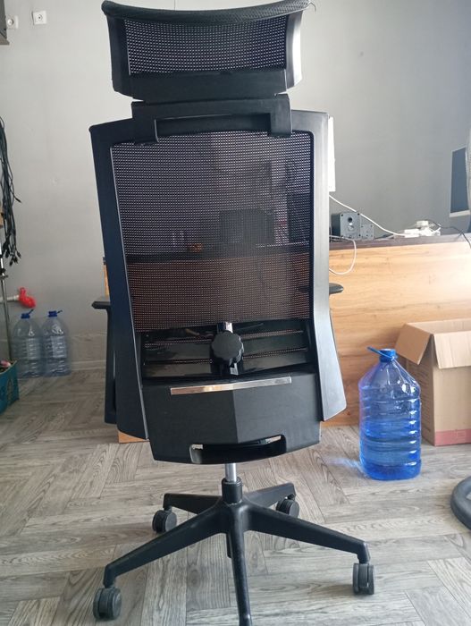 Kreslo ergonomik ofis kreslosi sotiladi zor holatda koʻp iwlaman