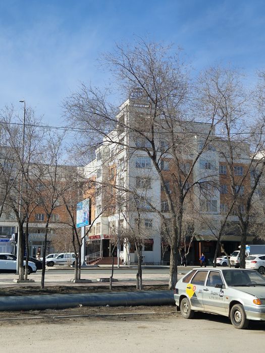 Квартира часы,ночь,сутки.