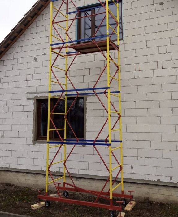 Аренда вышки-туры — удобна для фасада и внутри дома (Астана)