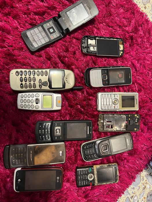 Telefoane vintage de colectie