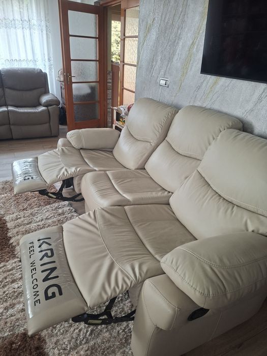 Canapele piele naturala cu recliner