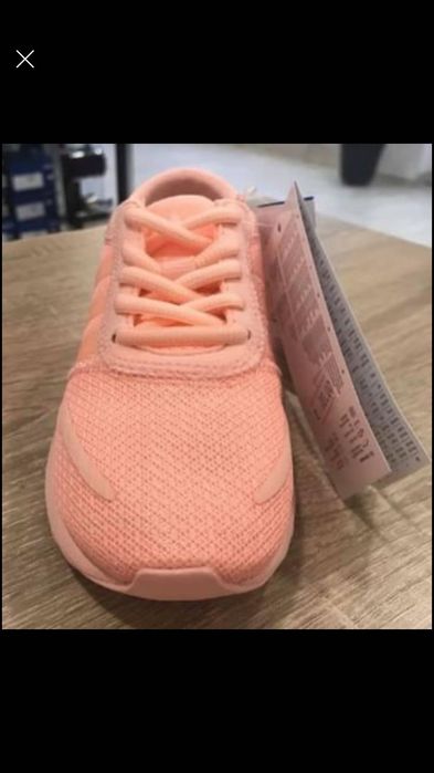 Нови, детски маратонки Adidas