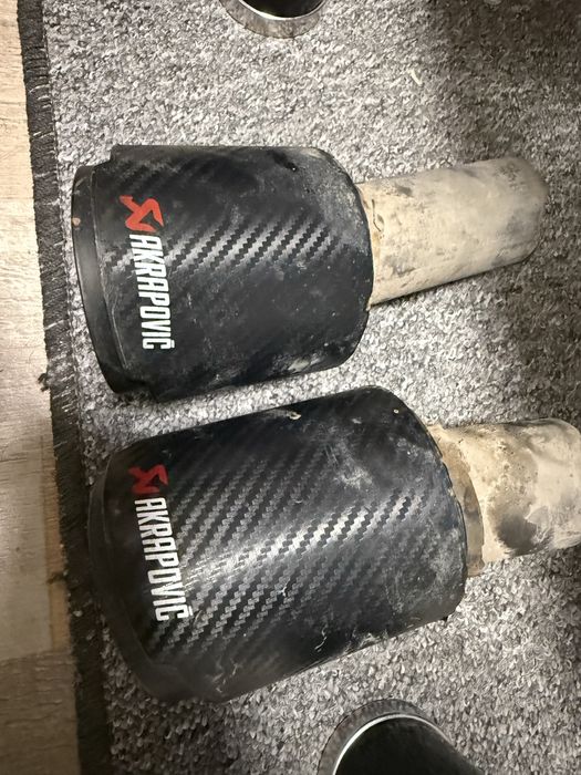 Накрайници за ауспух Akrapovic