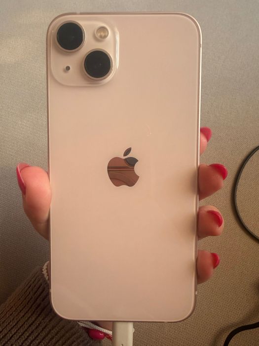 Apple iPhone 13 Pink 128GB + ПОДАРЪК лаптоп Lenovo IdeaPad 320