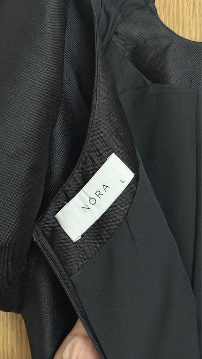 Черное платье Nora