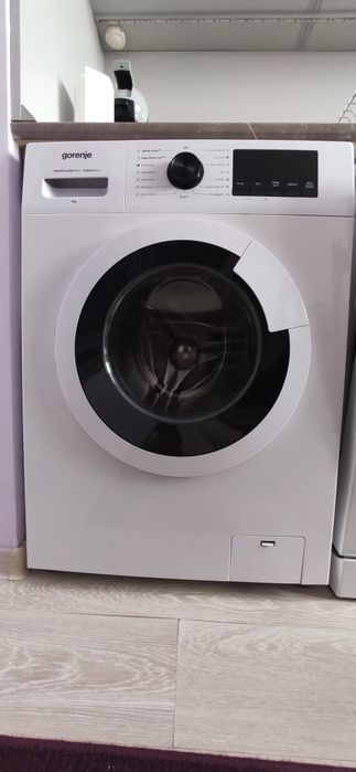 Пералня Gorenje с 8 килограма капацитет за пране.