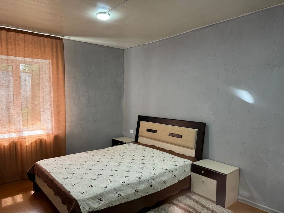 Продам дом 250 кв.м.  20 соток