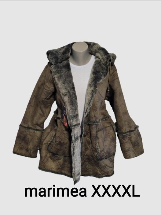 Cojoc dama , mărimea XXXXL, 150 lei