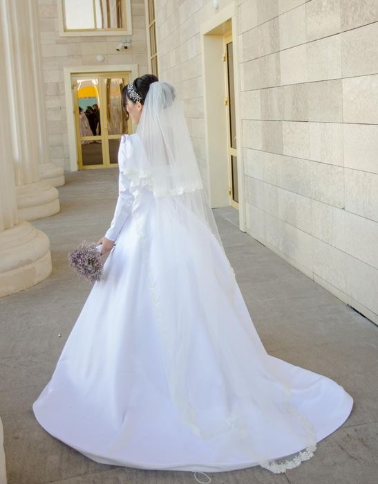 Свадебное платье