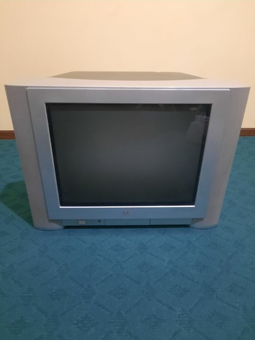 LG va DAEWO televizor