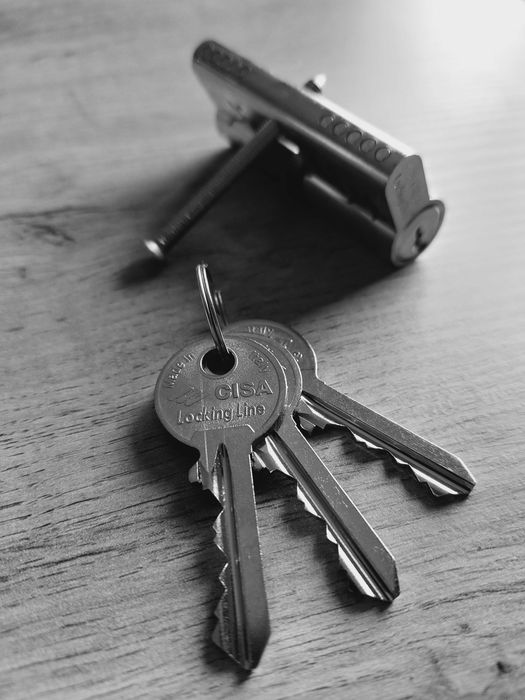 Deblocări Uși, Deblocări Auto, Lăcătuș Reparații Uși Iași