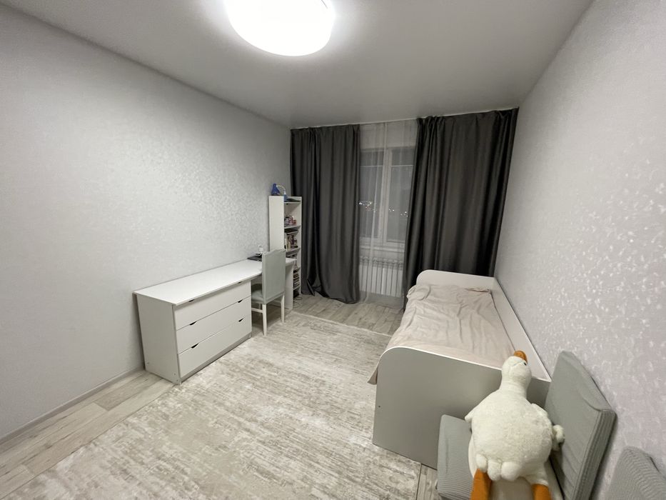 Продам 2шку на ул Базовая 2/3