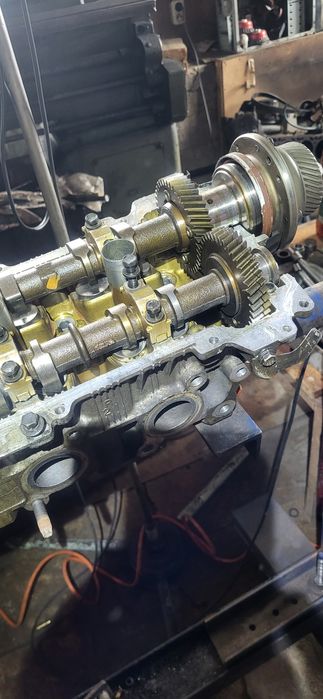 Продам головки 2uz.