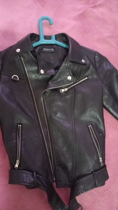 Женская одежда зимняя, летняя.