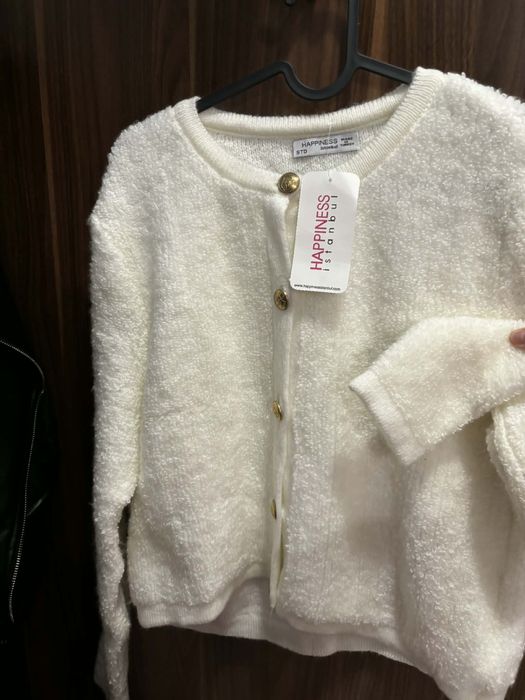 Нова жилетка в бяло